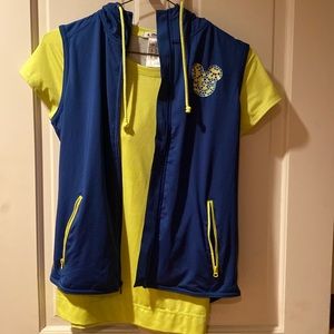 Disney Parks Tshirt and sleeveless hoodie set
